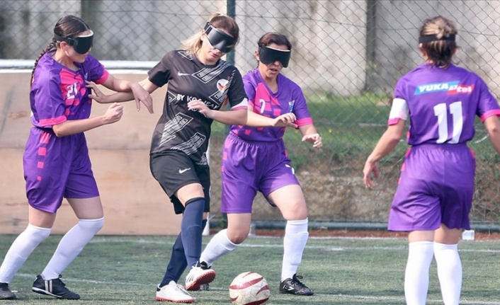 Görme engelli kadın futbolcu, Türkiye şampiyonluğunun ardından uluslararası başarı hedefliyor