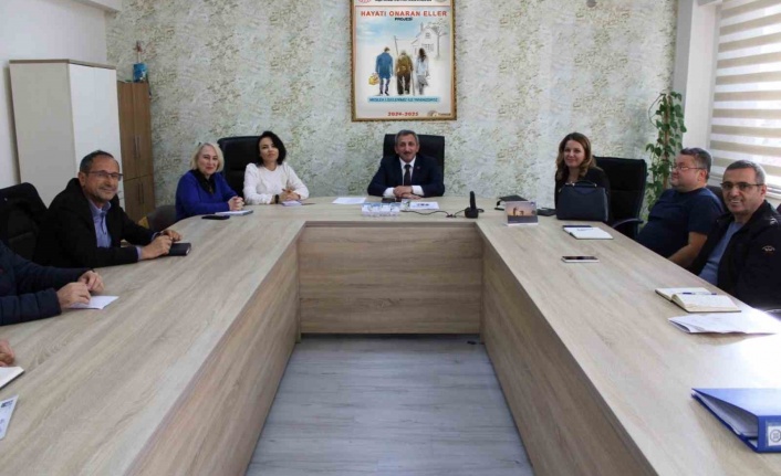 engelli ve ihtiyaç sahibi ailelerin evlerini meslek liseliler onaracak