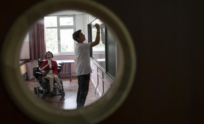 Down sendromlu bireyler ve aileleri, kapsamlı sosyal ve hukuki destek talep ediyor