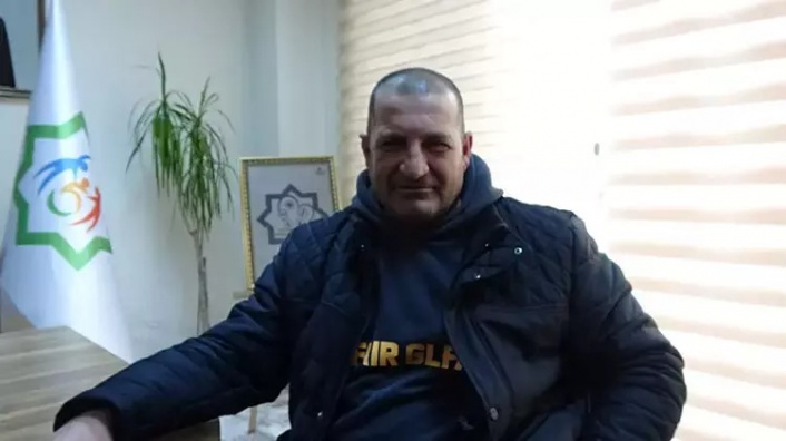Felç geçirince engelli kaldı, çalışmaktan yılmadı, 12 yıl sonra memur oldu