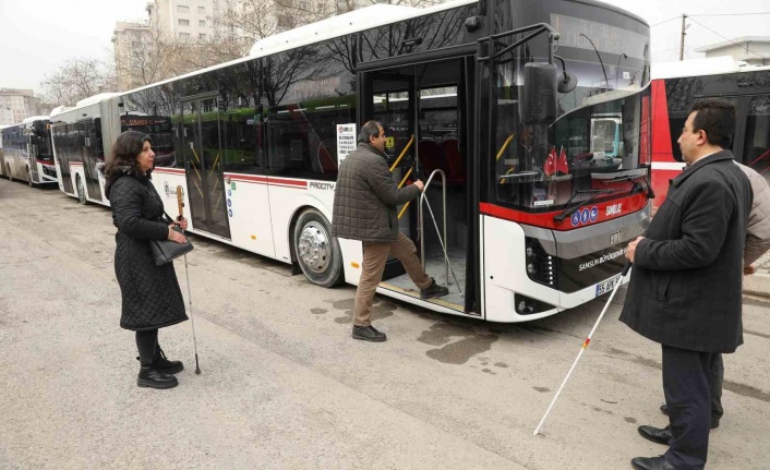 Otobüslere engelliler için ‘ses ve görüntülü bilgilendirme sistemi’