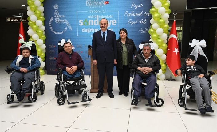 44 Engelli Vatandaşa Tekerlekli Sandalye Dağıtıldı