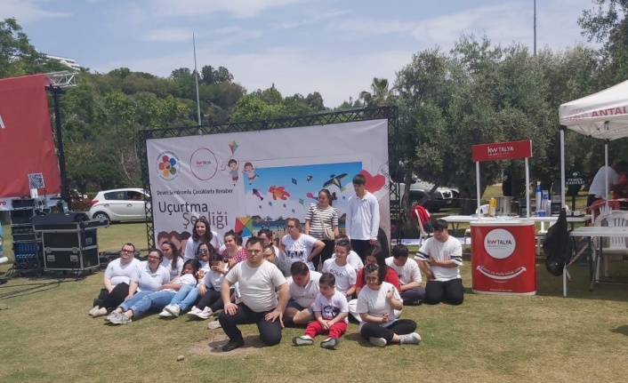 Uçurtmalar eşliğinde engelsiz bireylere istihdam çağrısı yapıldı