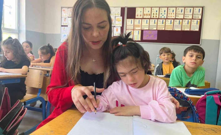 Down sendromlu diye okula gönderilmedi, bir öğretmen hayatını değiştirdi
