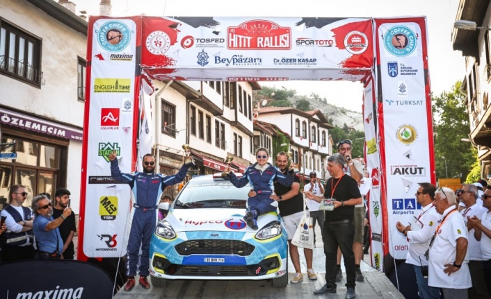 Dünyadaki ilk ve tek engelli kadın ralli pilotundan çifte podyum