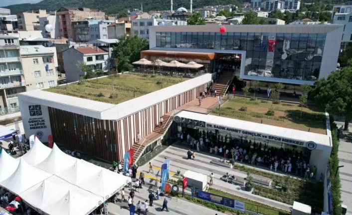 DR. Sadık Ahmet Gençlik Ve Spor Merkezi Açıldı