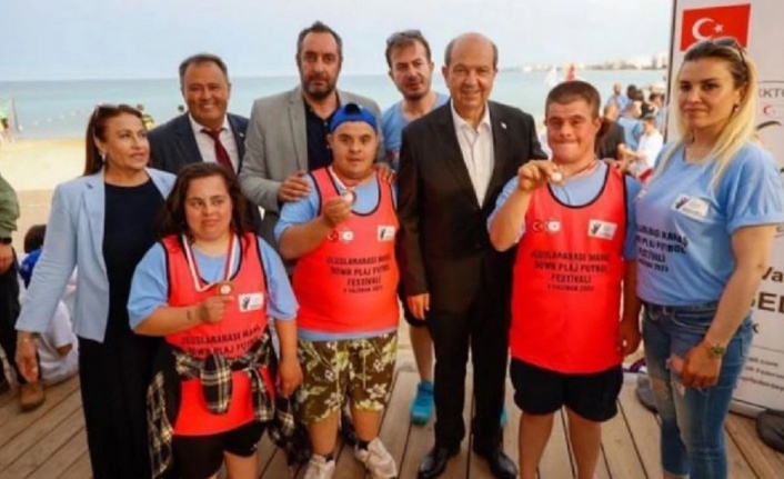 6 ülkenin katıldığı Down Plaj Futbol Festivali Kıbrıs'ta Yapıldı