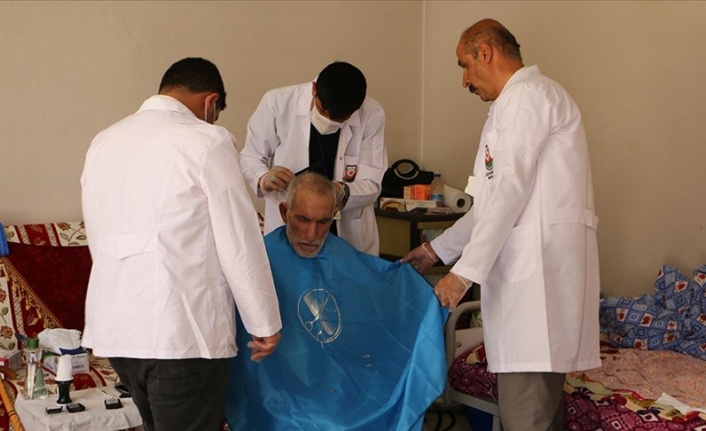 Ulusal Vefa Programı ile bu yıl 128 bin yaşlı ve engelli yalnız bırakılmadı