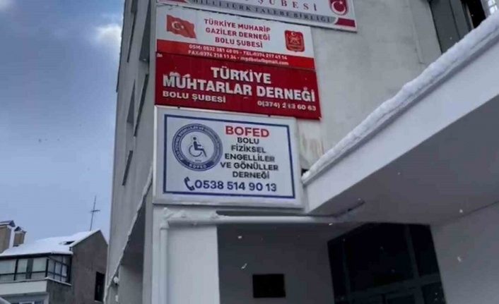 Bolu'da hırsızlar, engelliler derneğinin masa ve sandalyesini çaldı