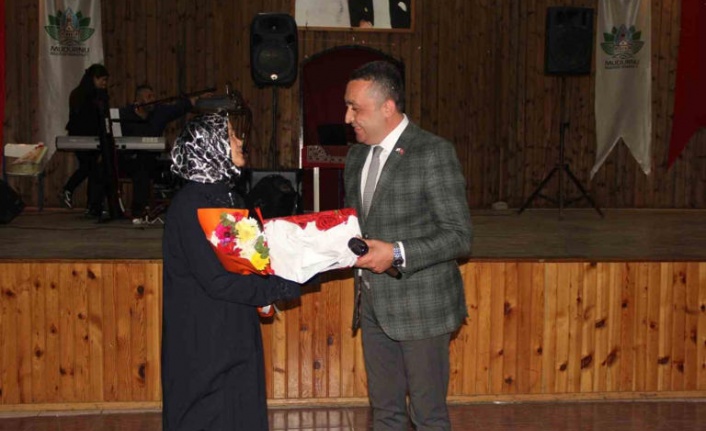 26 yıldır gözü gibi baktığı engelli oğlunu kaybeden anne, ‘Yılın Annesi’ seçildi