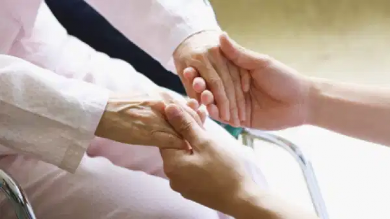 Aylin Nazlıaka'dan Evde Bakım Yönetmeliği'nde yapılan değişikliğe tepki