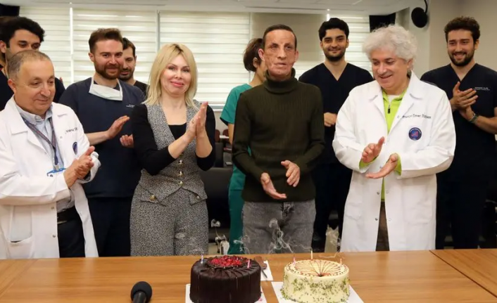 Türkiye’nin ilk yüz nakli 14. yılında... 'İnsanın tıp için yapacağı çok şey var'