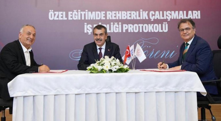 Bakan Tekin: Özel eğitim ihtiyacı bulunan 724 bin öğrencimiz var