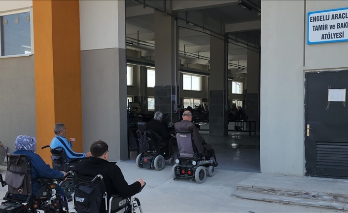 Engelli bireylerin hayatını kolaylaştırmak için hazırlanan proje yüz güldürüyor