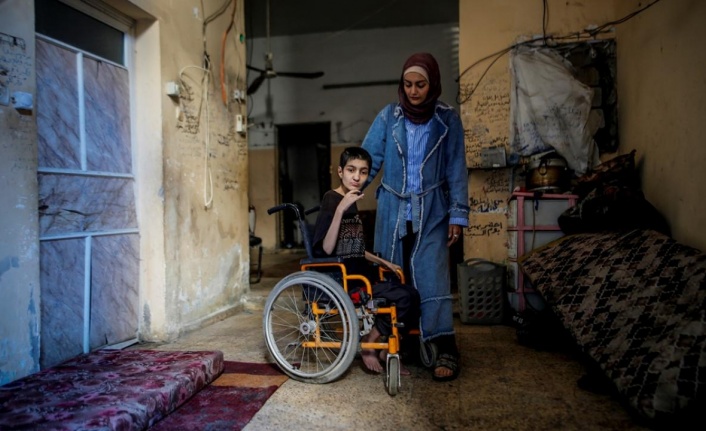 Zihinsel engeli bulunan Filistinli Merve, yetersiz beslenme sorunuyla mücadele ediyor