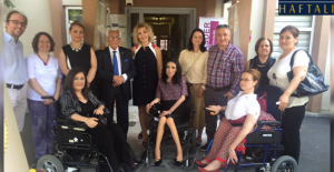 Dar gelirli bir ailede engelli bir kız çocuğu olmak!