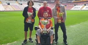 Bedensel engelli Cemal Talha Aka takımını şampiyonluğa taşıdı