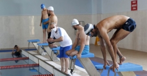 Siirtli engelli yüzücüler 14 kuralına uyarak Türkiye Şampiyonası'na hazırlanıyor