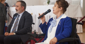 "Türkiye'de ilk kez engelli bir kadın ilçe başkanı seçildi"
