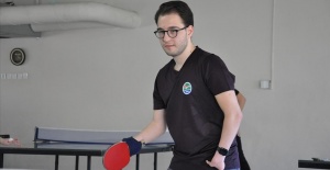 Para masa tenisçi Kerim, ara verdiği...