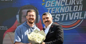 Bursada teknoloji ve gençlik rüzgarı...