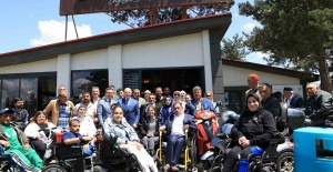 Başkan Sekmen ‘Arzuhal Günleri’nde engellilerin sorunlarını dinledi