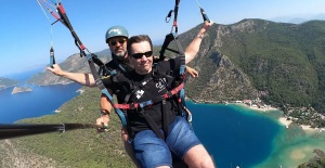 Görme engelli İngiliz turistin hayali Fethiye'de gerçek oldu