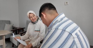 İki evladından sonra koruyucu annesi olduğu engelli çocuğu da sevgisiyle büyüttü