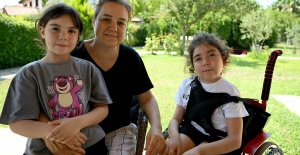 SMA mücadelesi sonuç verdi: Çağla ayağa kalktı