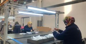 Down sendromlu genç çalıştığı fabrikada azmiyle takdir topluyor