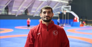 İşitme engelli milli güreşçi Kadir Kuş, ikinci olimpiyat madalyası peşinde