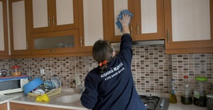 Kuşadası Belediyesi’nden yaşlı ve engelli vatandaşlara, evde bakım desteği