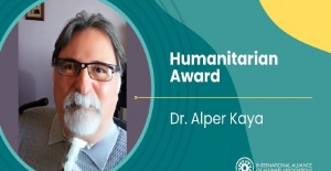Dr. Alper Kaya, Uluslararası ALS Dernekleri İttifakı Tarafından ‘İnsani Hizmet Ödülü’ İle Onurlandırıldı.”