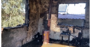 Mersin'de yürek yakan yangın: Engelli çocuklar son anda kurtuldu, evleri küle döndü!