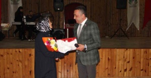 26 yıldır gözü gibi baktığı engelli oğlunu kaybeden anne, ‘Yılın Annesi’ seçildi