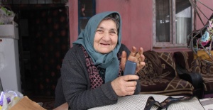 3 engelli evladına bakan Fatma anne: Muhtaç olmalarını istemiyorum