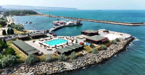 Deniz ve havuz görmeyen engellilere 5 yıldızlı hizmet: 10 binden fazla kişi yararlandı