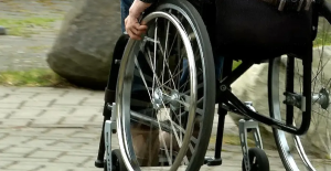 Hollanda’da yüz binlerce hasta ve engelli kişi hak ettiği ödeneği alamıyor