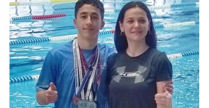 Konya'da otizmli yüzücü Alper Akgül 5 madalya kazandı