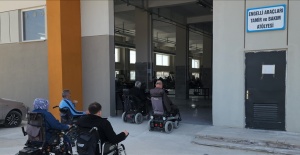 Engelli bireylerin hayatını kolaylaştırmak için hazırlanan proje yüz güldürüyor