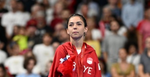 Paralimpik Yüzücü Öztürk Almanya’da altın madalya kazandı
