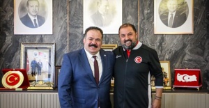 İşitme Engelliler Futbol Milli Takımları Cihangir Güner’e Emanet!