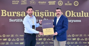 Yıldırım’da düşünen ve üreten gençler yetişiyor