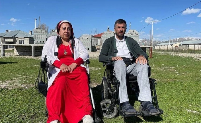 Engelli çift, inşaatını bitiremedikleri evleri için destek bekliyor
